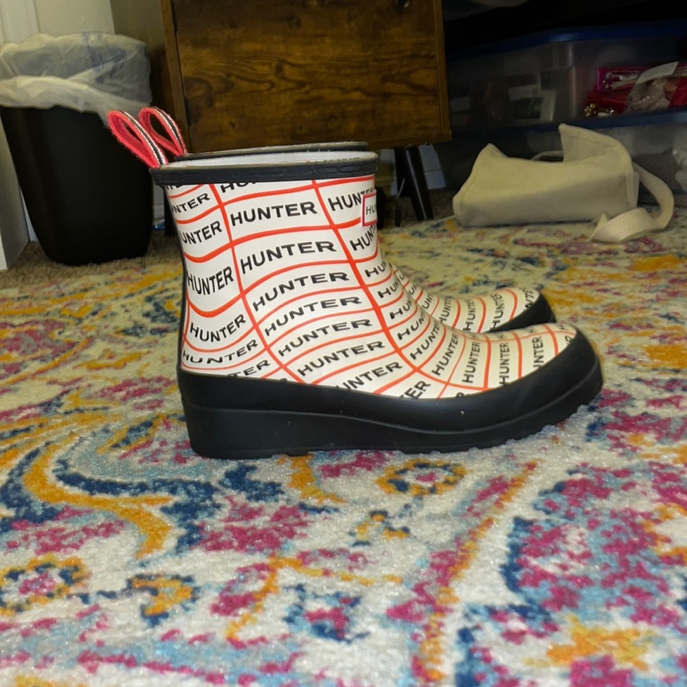 Short hunter rain boots
